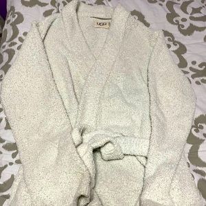 Ugg lenny knot robe size m